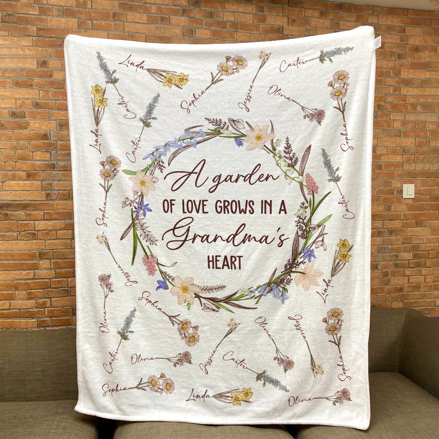 A Garden Of Love Grows In A Grandma's Heart - Personalized Grandma Blanket