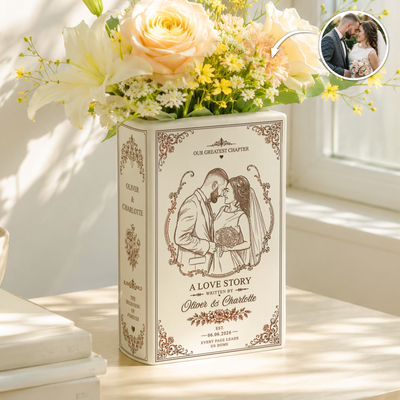 A Love Story Written By Custom Couple Names & Photo Sketch Art - Personalized Vase