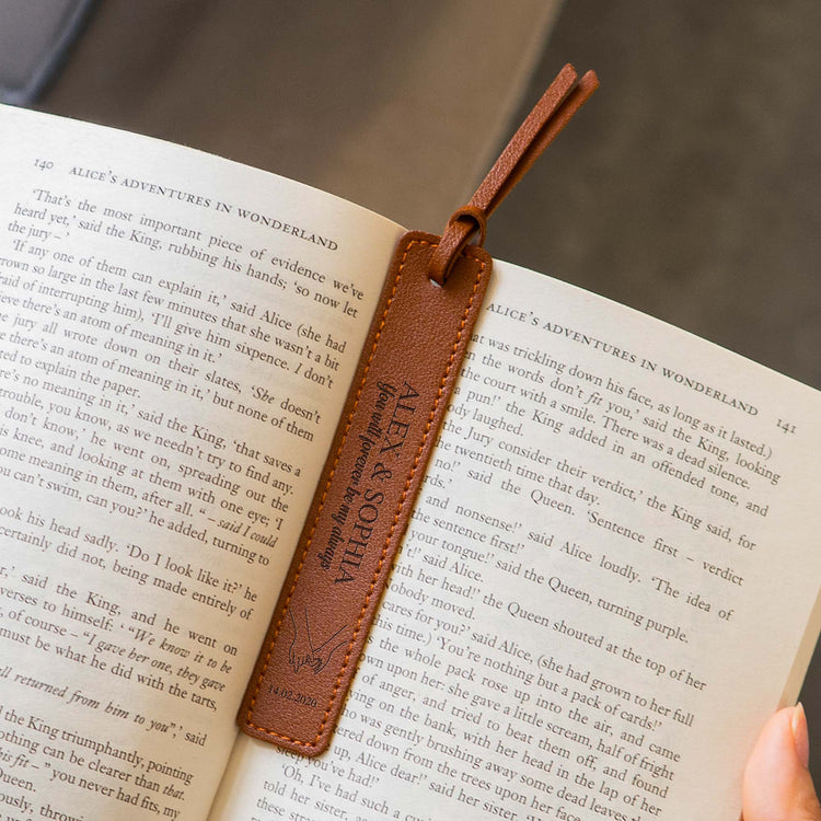 Anniversary-Gifts-For-Book-Lovers,-Couples-Matching-Personalized-Bookmark4