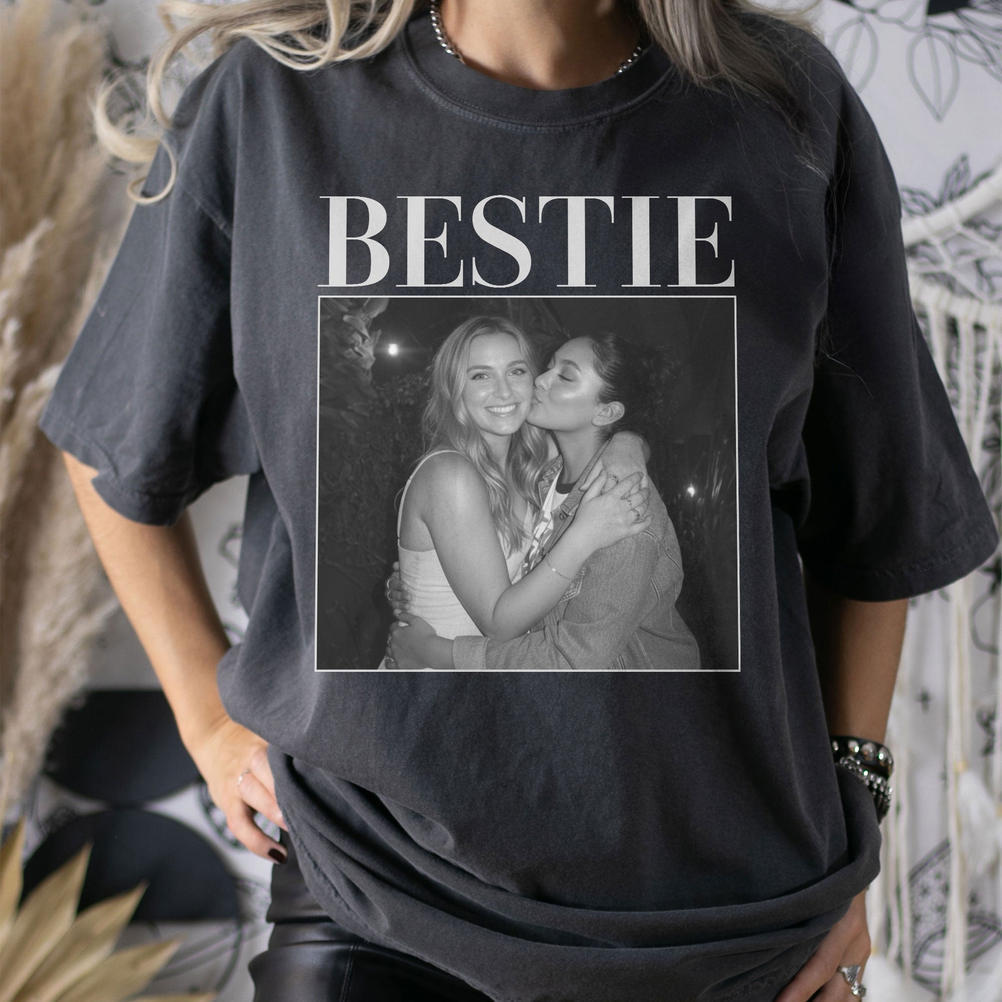 Bestie - Vintage Version - Personalized Photo Comfort Tee