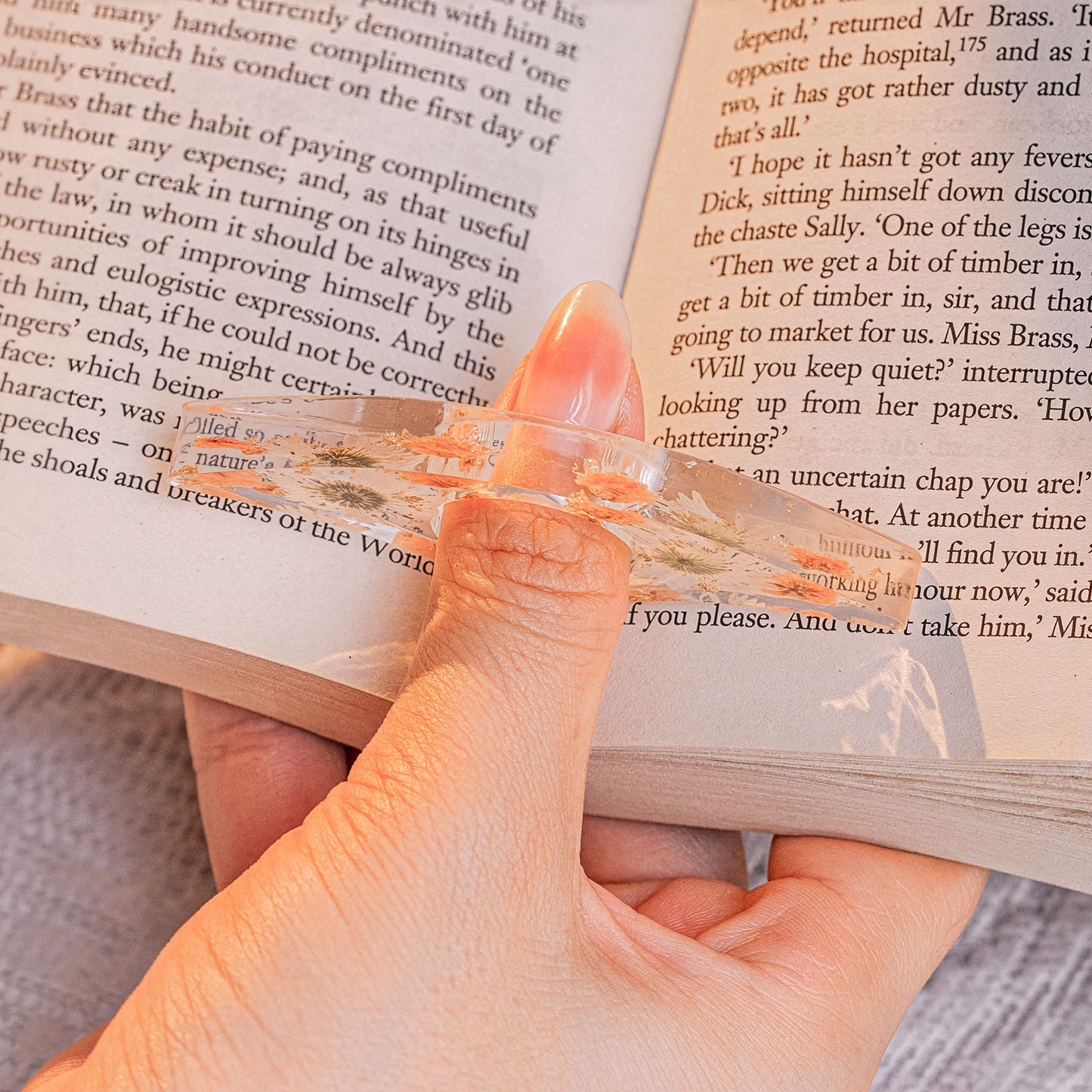 Birth Flower Book Lover - Resin Book Page Holder