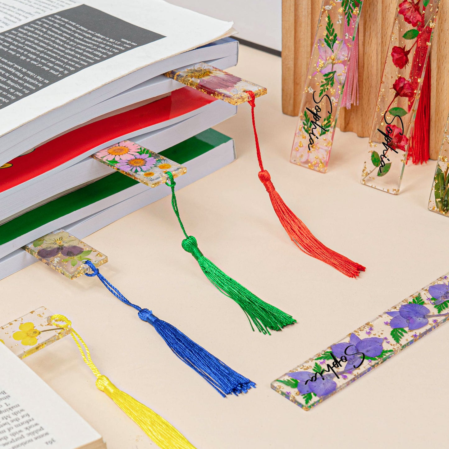 Book Lover, Birth Flower, Custom Name - Personalized Resin Birth Flower Bookmark