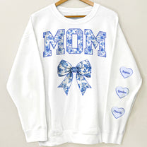 Chinoiserie Mom Mama Nana Mimi With Kid Names On Sleeve Ver 1 - Personalized Sweatshirt