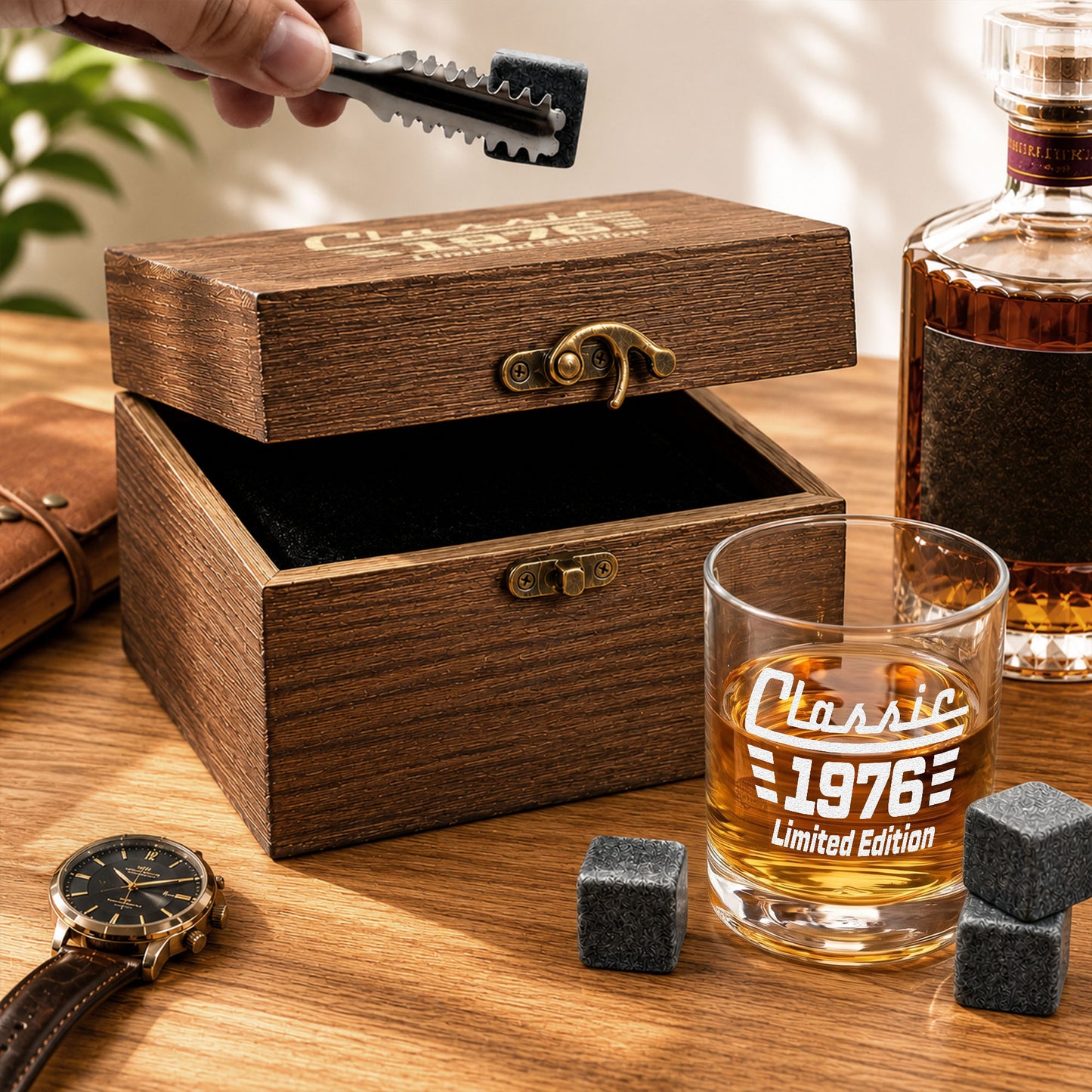 Classic-Limited-Edition-Retirement-Gift,-Birthday-Gift-For-Him,-Dad,-Grandpa,-Boss-Personalized-Whiskey-Glass-Set-3