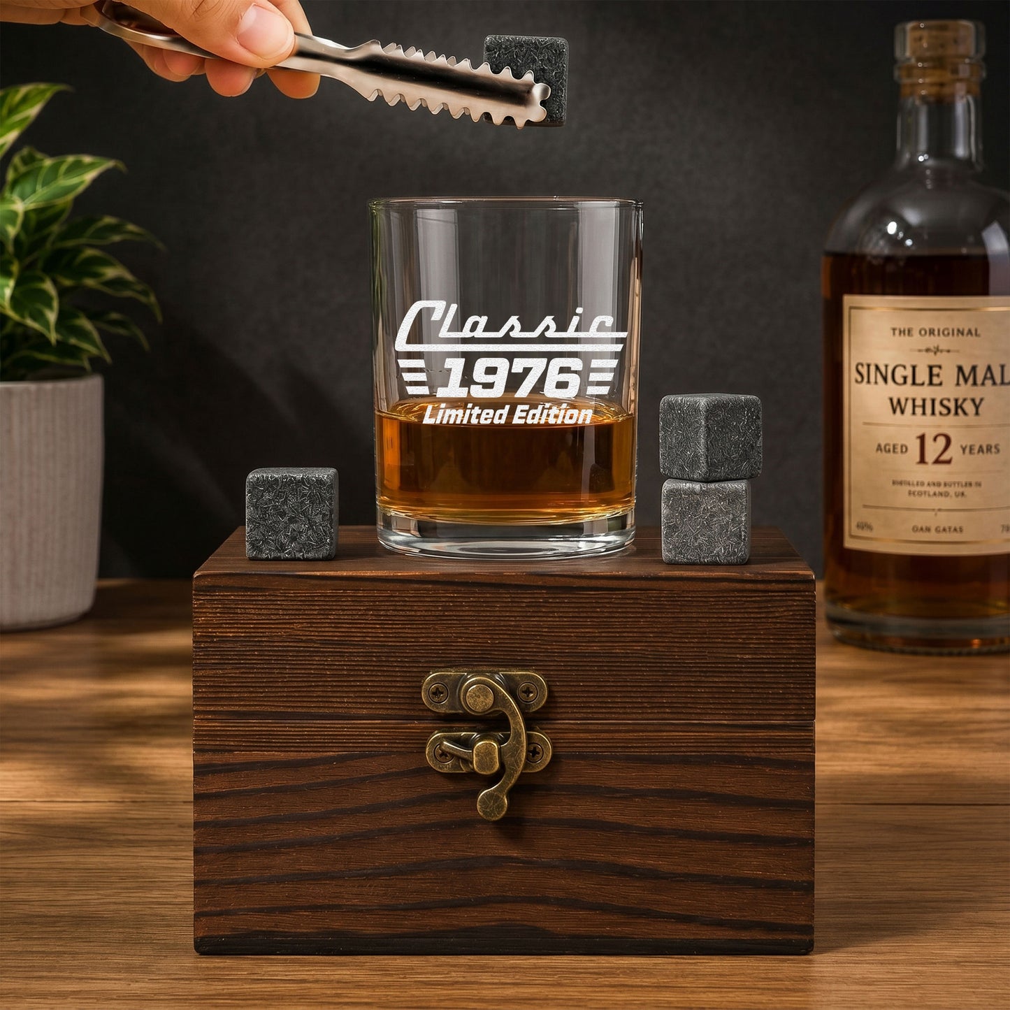 Classic-Limited-Edition-Retirement-Gift,-Birthday-Gift-For-Him,-Dad,-Grandpa,-Boss-Personalized-Whiskey-Glass-Set-4