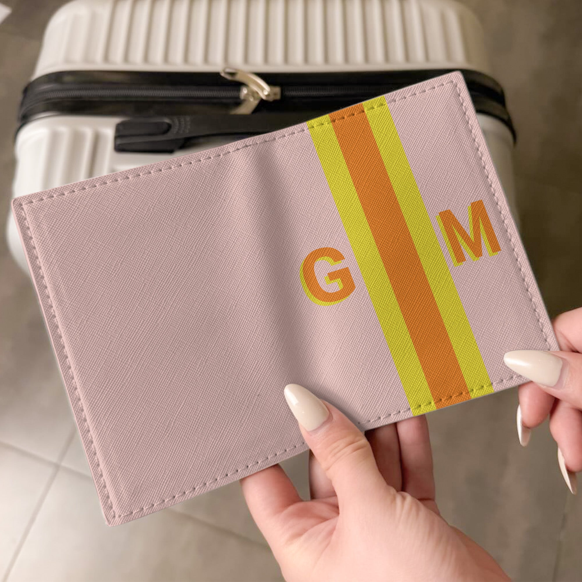 Colorful-Initial-Color-Pairing-For-Summer-Personalized-Luggage-Tag-2