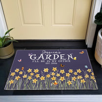 Custom Name & Birth Flower Garden Welcome Mat For Her, Mom, Grandma - Personalized Doormat