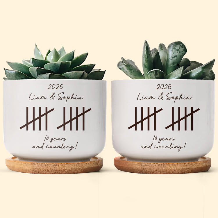 Custom-Anniversary-Couple-Gifts-For-Girlfriend,-Wife-Personalized-Plant-Pot-3