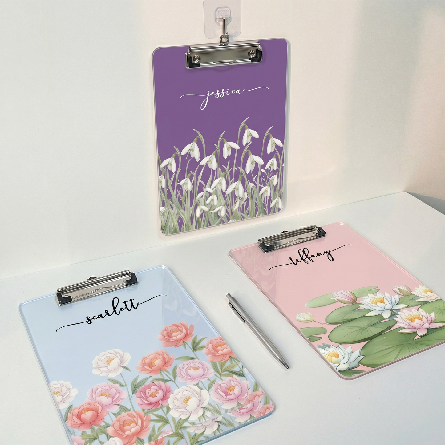 Custom-Birth-Flower-&-Name-For-Her,-Coworkers,-Friends,-Teacher-Personalized-Clipboard-2