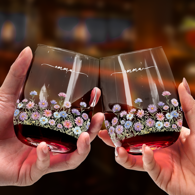 Custom-Birth-Flower-&-Name-For-Her,-Coworkers,-Friends,-Teacher-Personalized-Wine-Glass-4