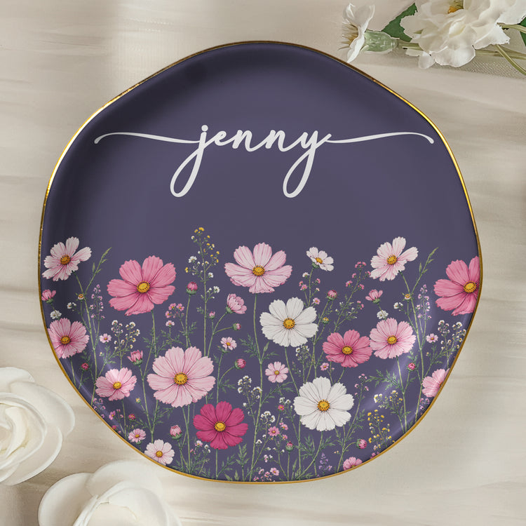 Custom-Birth-Flower-&-Name-For-Her,-Gift-For-Friends,-Coworkers,-Daughters,-Sisters-Personalized-Jewelry-Dish-4