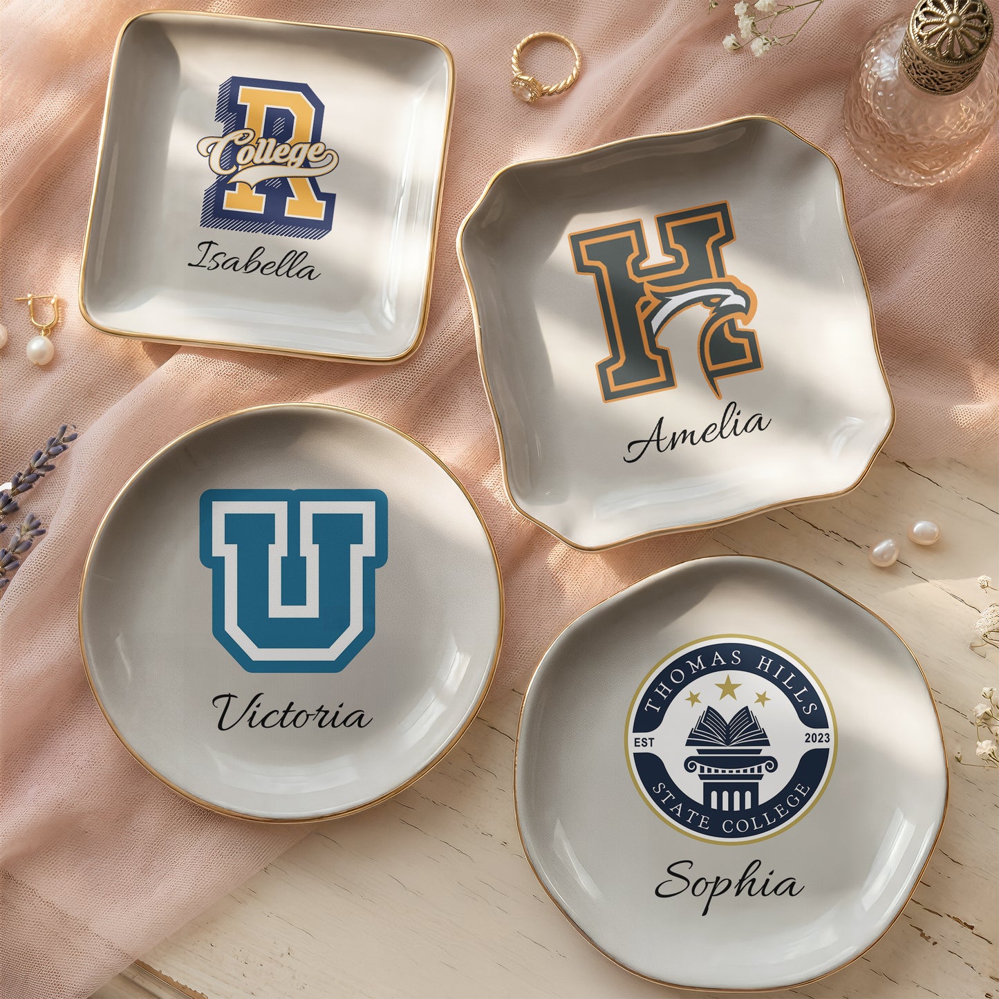 Custom-Birth-Flower-&-Name-For-Her-Gift-For-Friends-Sisters-Personalized-Jewelry-Dish-1