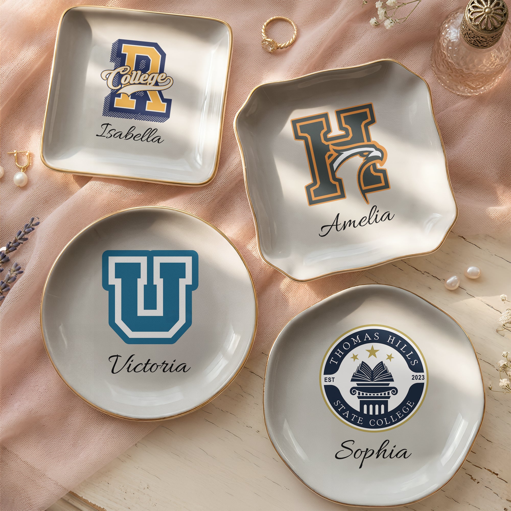 Custom-Birth-Flower-&-Name-For-Her-Gift-For-Friends-Sisters-Personalized-Jewelry-Dish-1