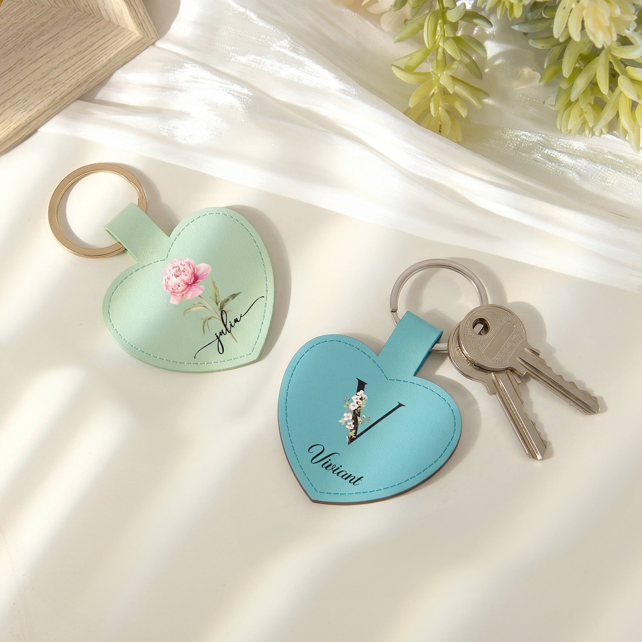 Custom-Birth-Flower-&-Name-For-Her,-Wife,-Daughter,-Sister,-Coworker,-Friends-Personalized-Keychain-4