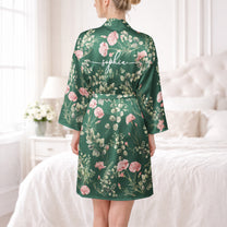 Custom-Birth-Flower-&-Names-For-Her,-Bridesmaids,-Friends,-Sisters,-Mom,-Daughter-Personalized-Robe-5