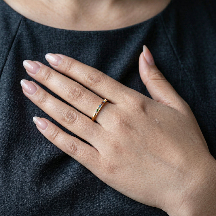 Custom-Birthstone-Ring-Gift-For-Mom-Wife-Grandma-Personalized-Ring-4