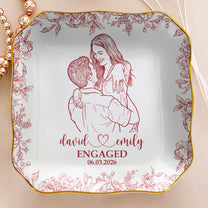 Custom-Couple-Portrait-Ring-Dish-Engagement-Gift-For-Her-Personalized-Jewelry-Dish-3