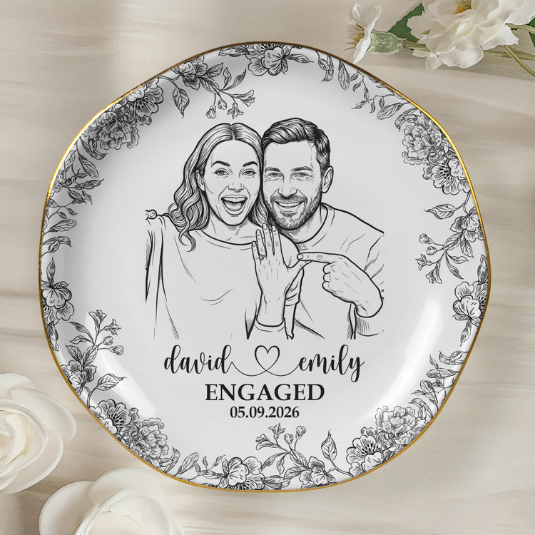Custom-Couple-Portrait-Ring-Dish-Engagement-Gift-For-Her-Personalized-Jewelry-Dish-4