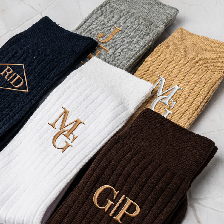 Custom-Initals-Wedding-Gifts-For-Groomsman-Best-Man-Wedding-Party-Gifts-Personalized-Socks-3