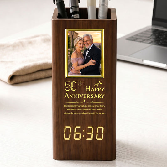 Custom-Milestone-Wedding-Anniversary-Clock-Gifts-For-Parents,-Couple-Personalized-Pen-Holder-With-Clock-1