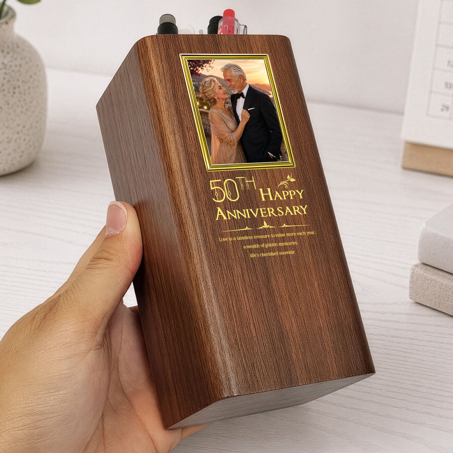 Custom-Milestone-Wedding-Anniversary-Clock-Gifts-For-Parents,-Couple-Personalized-Pen-Holder-With-Clock-4