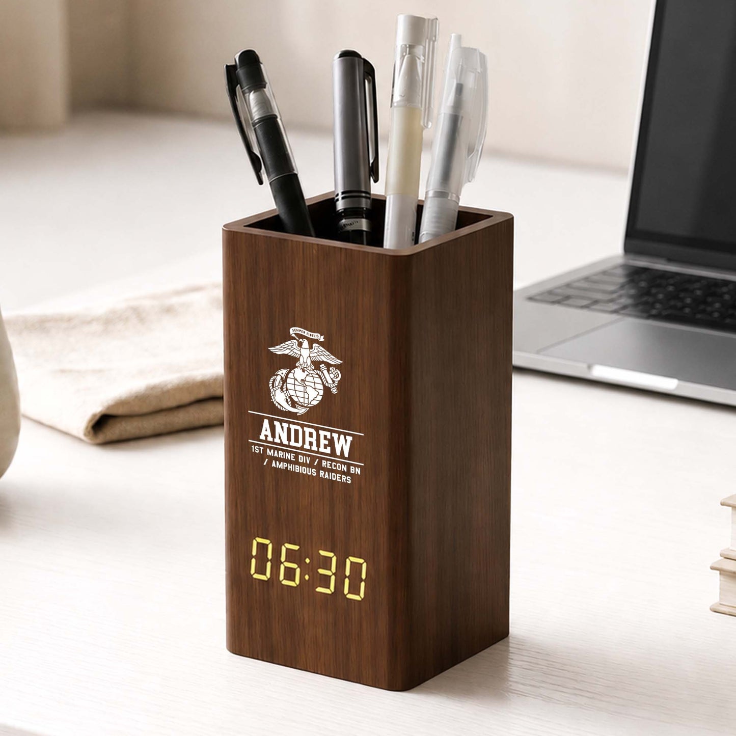 Custom-Military-Branch-Gift-For-Family-Colleague-Personalized-Pen-Holder-With-Clock2