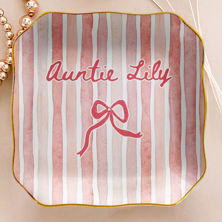 Custom-Name-And-Title-Gifts-For-Her-Auntie-Cousin-Sister-Personalized-Jewelry-Dish-3