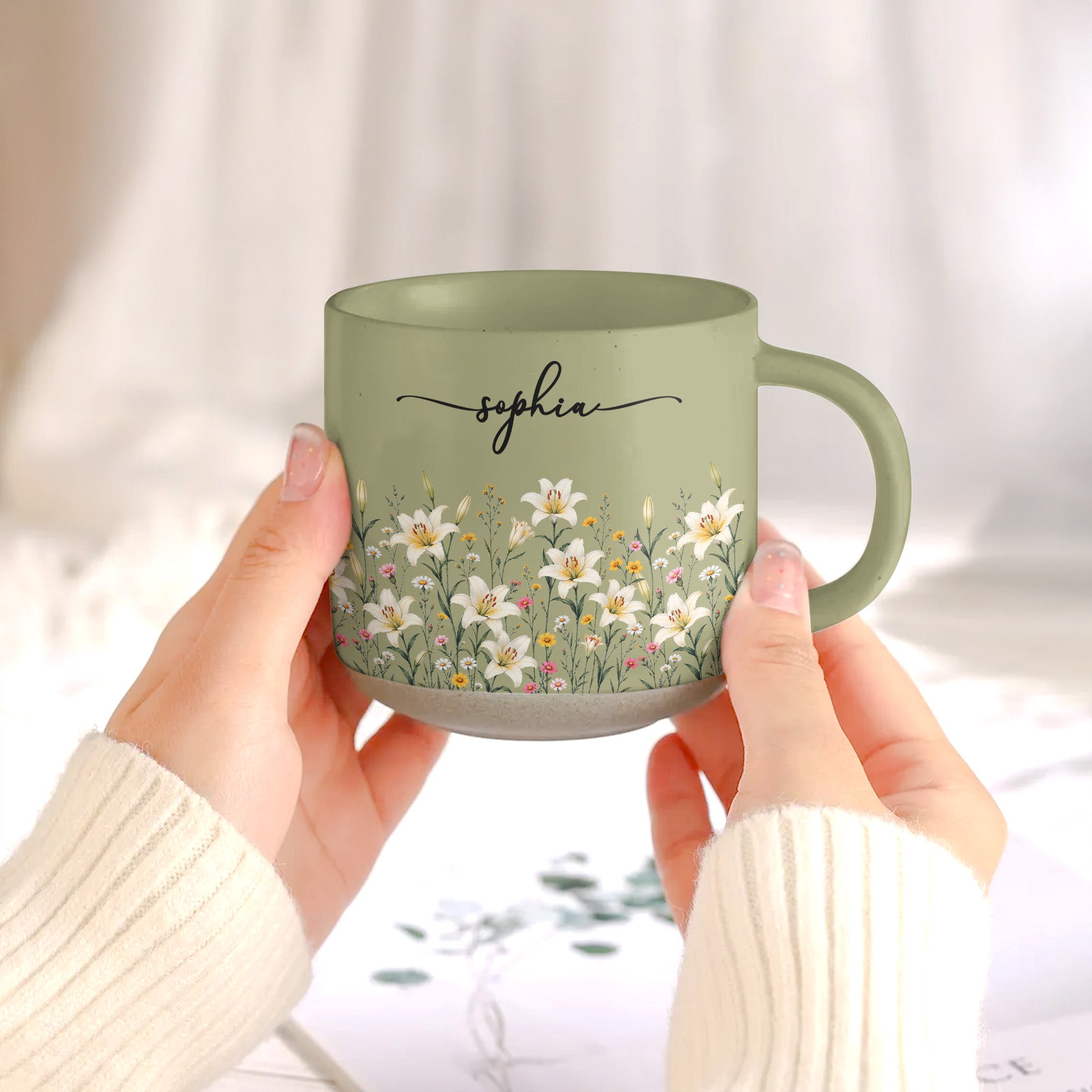 Custom-Name-&-Birth-Flower-For-Her,-Coworkers,-Daughter,-Friends-Pottery-Cup-Personalized-Mug-5