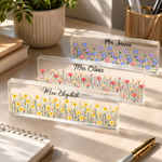 Custom-Name-&-Birth-Flower-For-Her,-Coworkers,-Teacher,-Boss,-Friends-Personalized-Name-Plate-1