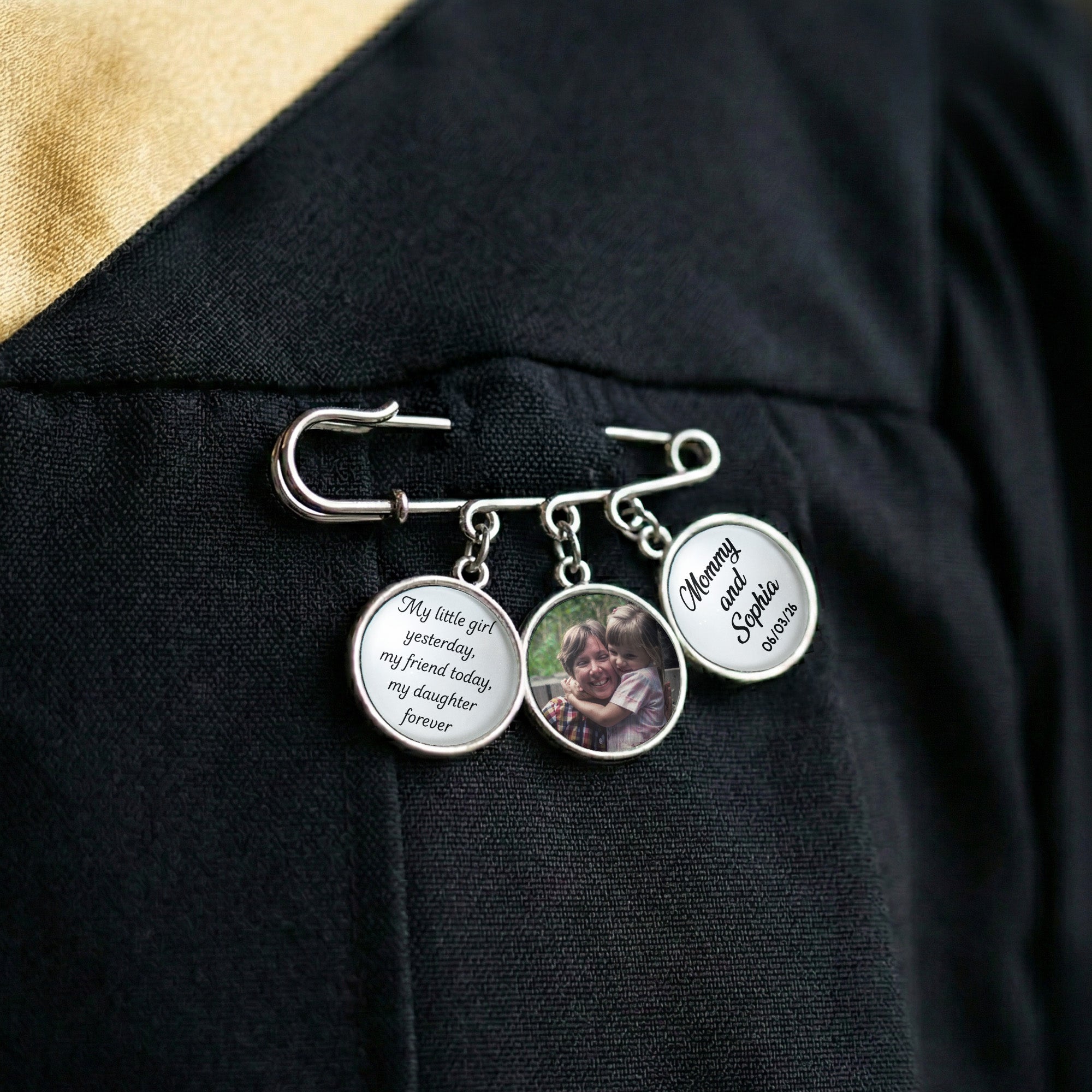 Custom-Photo-Gift-For-Bride-Groom-Wedding-Day-Personalized-Lapel-Pin-With-Charms-2