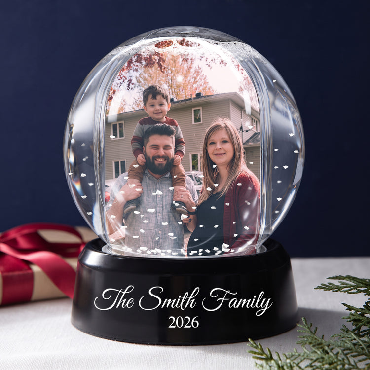 Custom-Photo-Snow-Globe-Christmas-Gifts-For-Family-Kids-Couple-Personalized-Snow-Globe-3