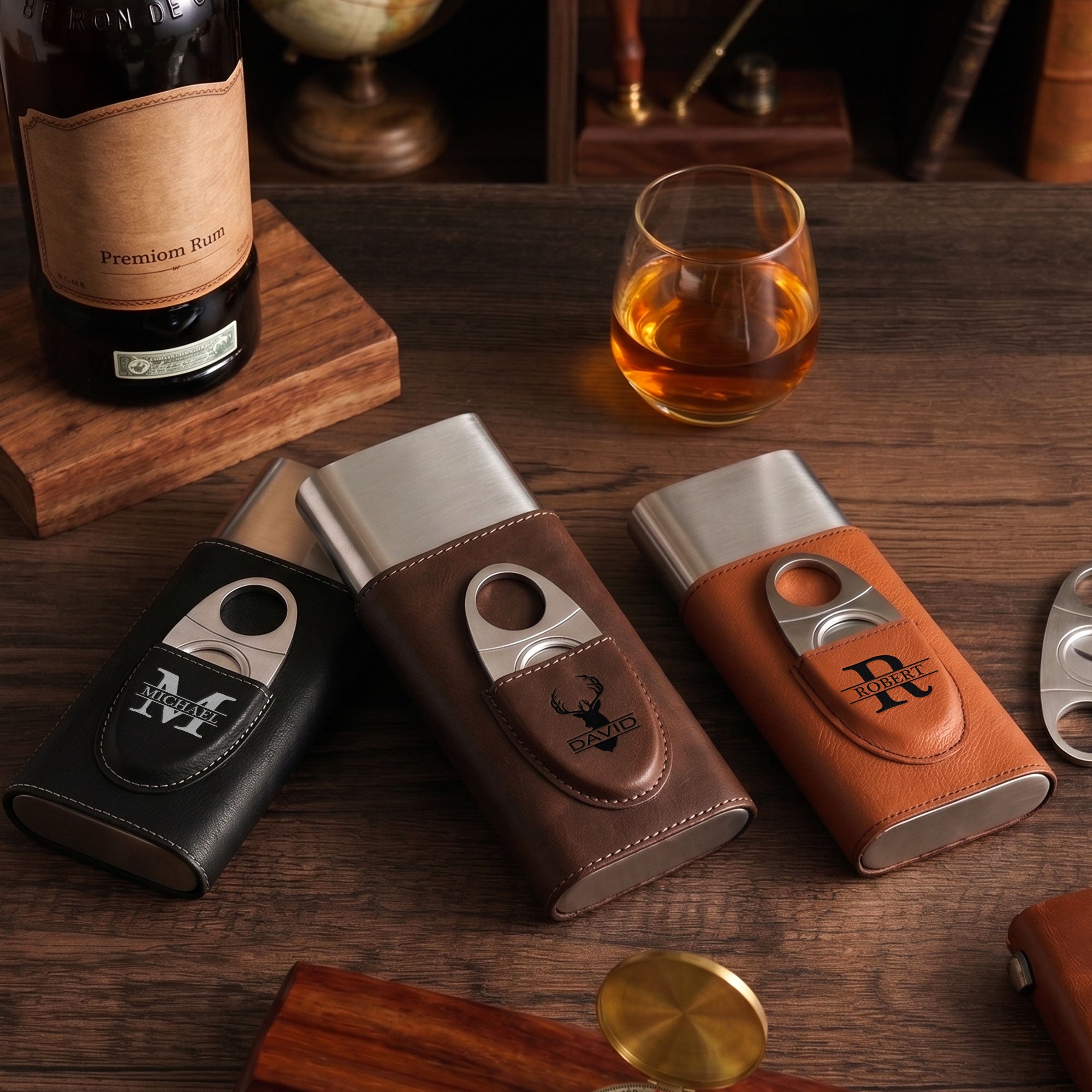 Custom-Vintage-Initial-Names-For-Him,-Husband,-Dad,-Papa-Personalized-Cigar-Case-10