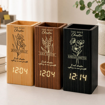 Each Chapter Ushers In New Growth - Personalized Pen Holder With Clock