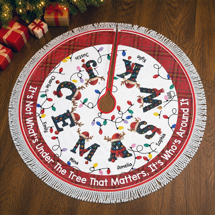 Family-Christmas-Initial-Personalized-Tree-Skirt-2