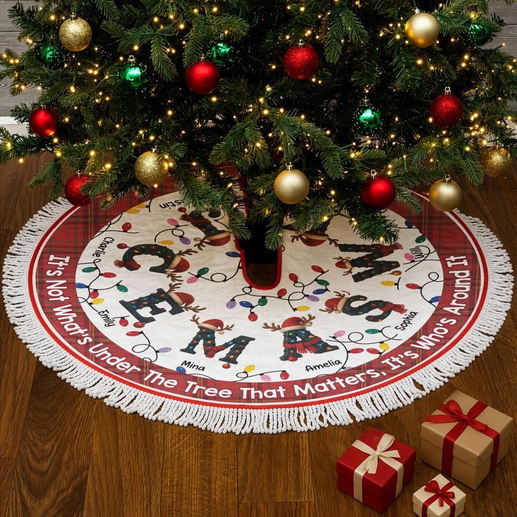 Family-Christmas-Initial-Personalized-Tree-Skirt-5