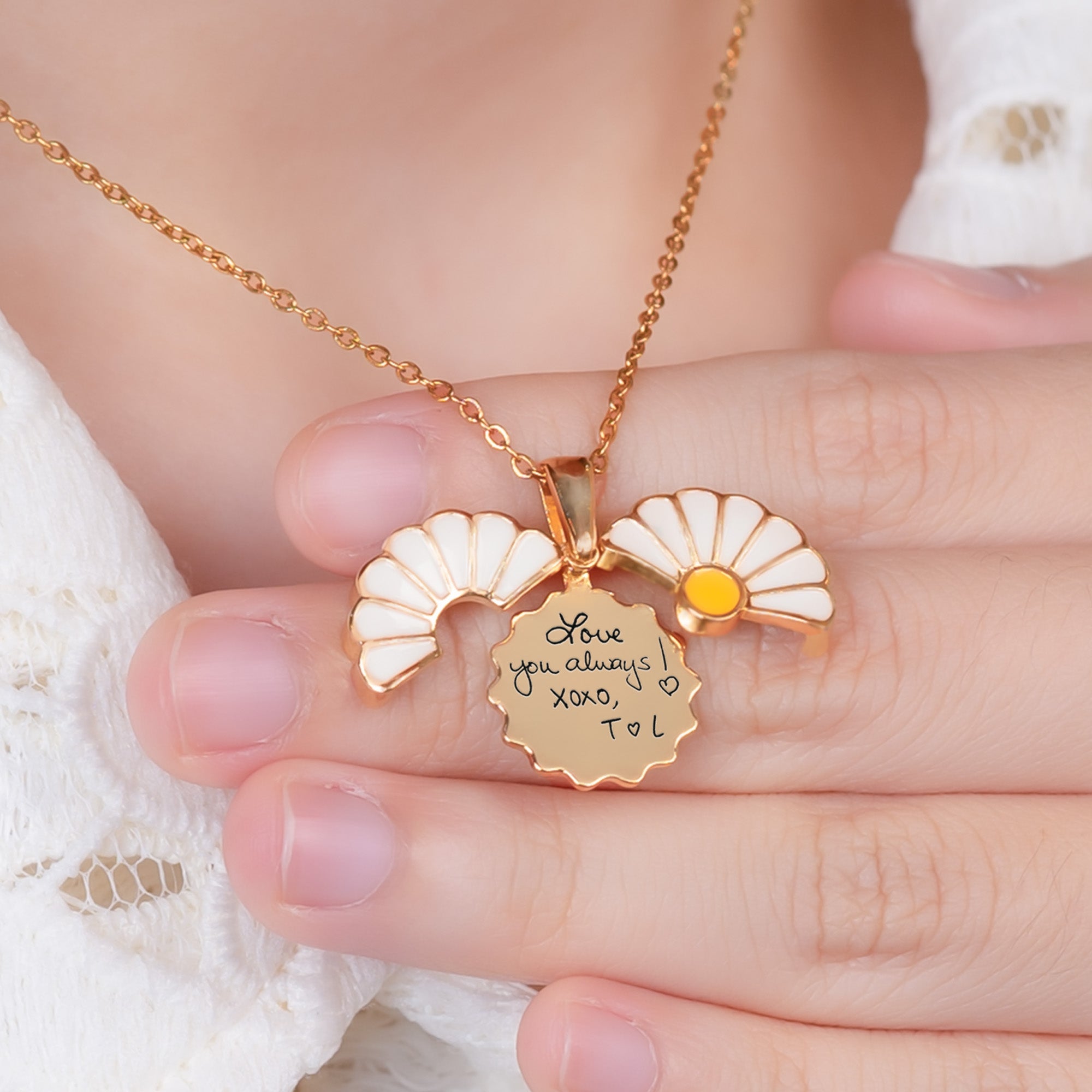 Gift For Loved Ones - Personalized Daisy Necklace With Hidden Message