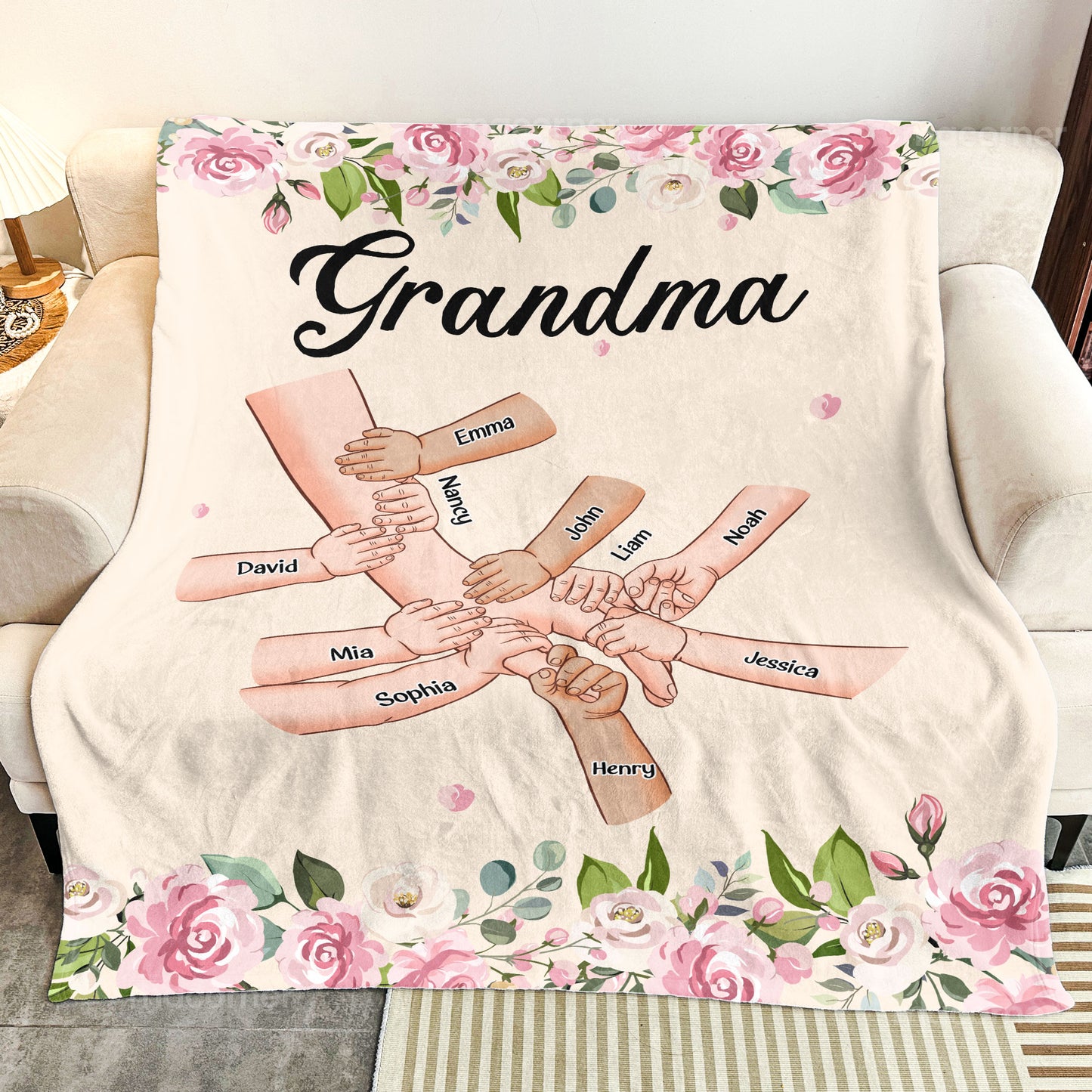 Grandma Hold Grandkids' Hands - Personalized Blanket