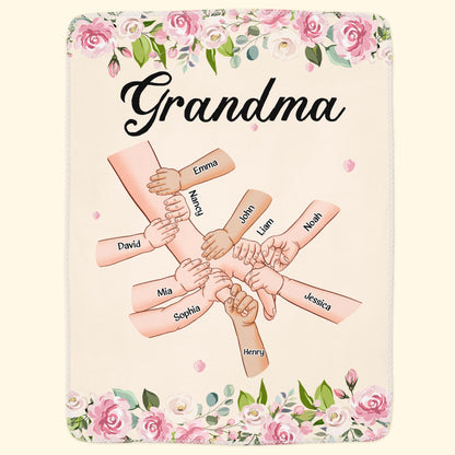 Grandma Hold Grandkids' Hands - Personalized Blanket