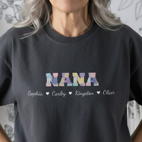 Grandma-Title-Patchwork-Print-Personalized-Shirt-4