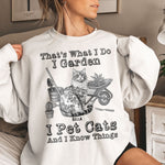I Garden I Pet Cats - Cat Toile De Jouy Style - Personalized Shirt