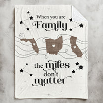 Long Distance Family Siblings - Personalized Blanket