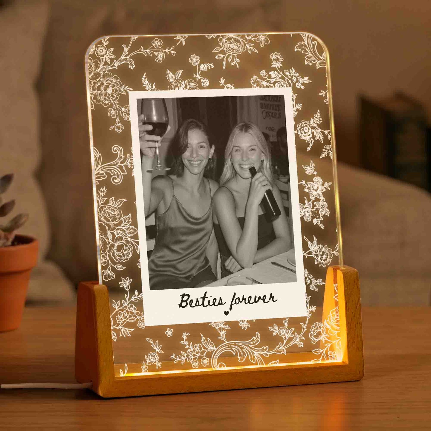 Love-You-Bestie-Custom-Photo-Friendship-Gift-For-Her-Personalized-Night-Light-1