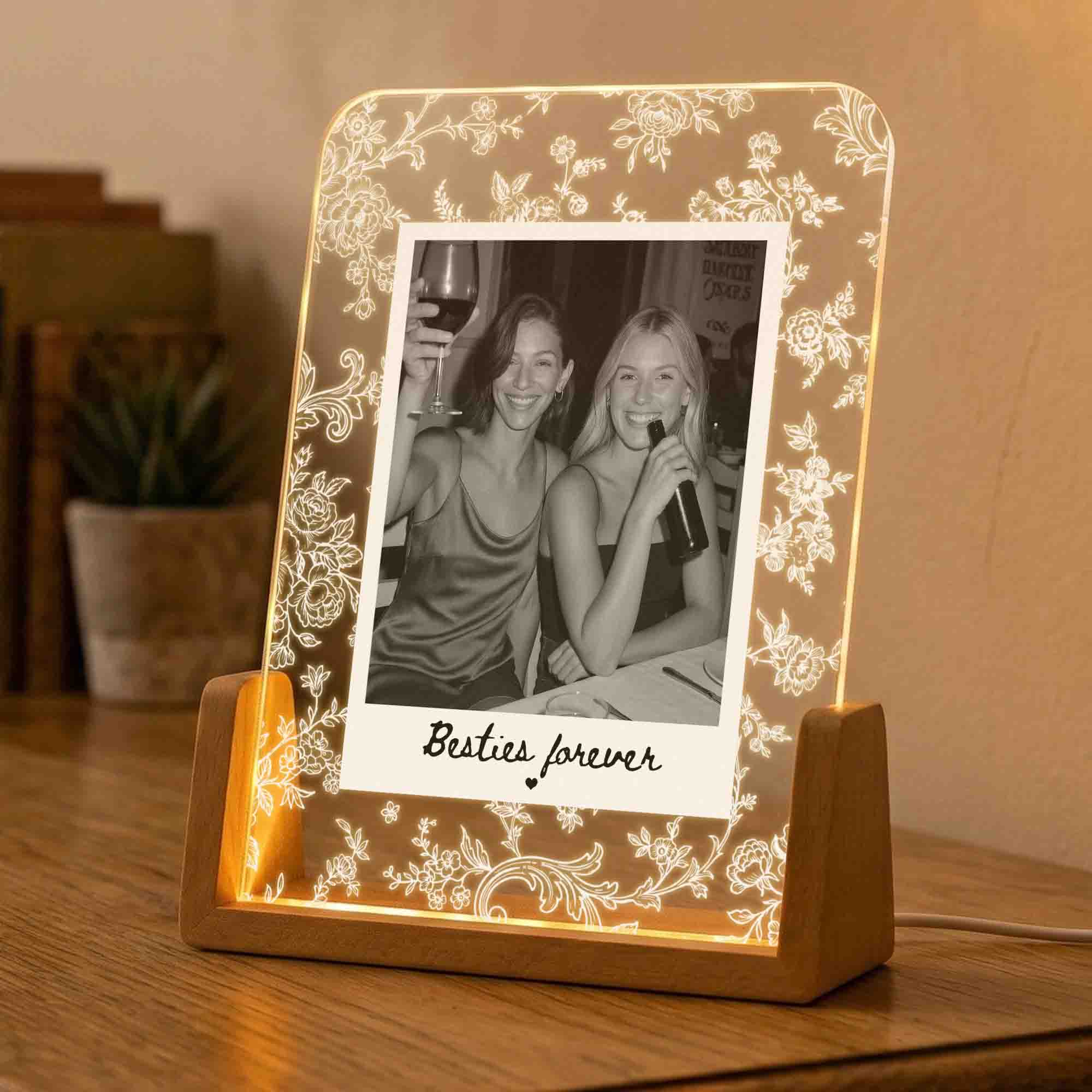 Love-You-Bestie-Custom-Photo-Friendship-Gift-For-Her-Personalized-Night-Light-4