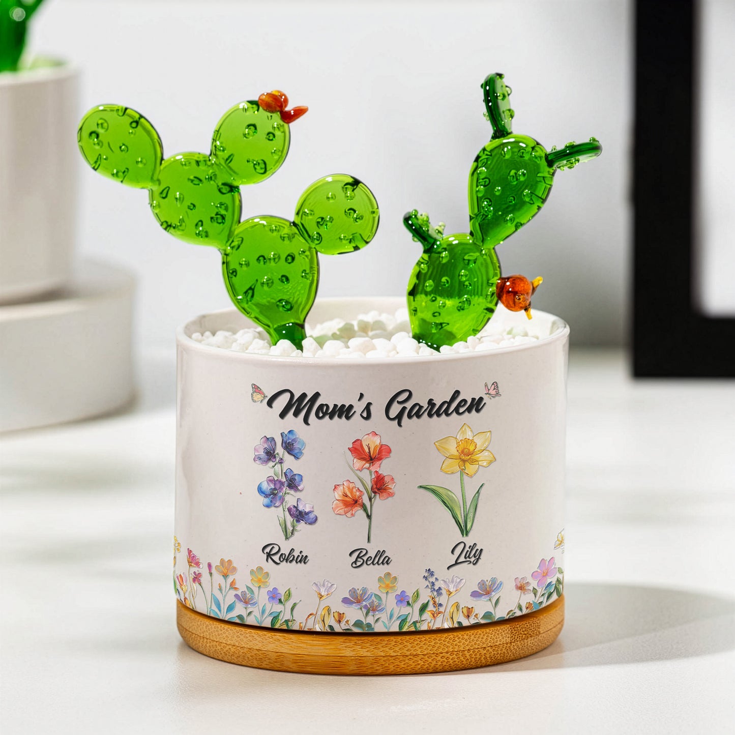 Mom's-Garden,-Grandma's-Garden-Custom-Kids'-Birth-Flower-Personalized-Plant-Pot-1