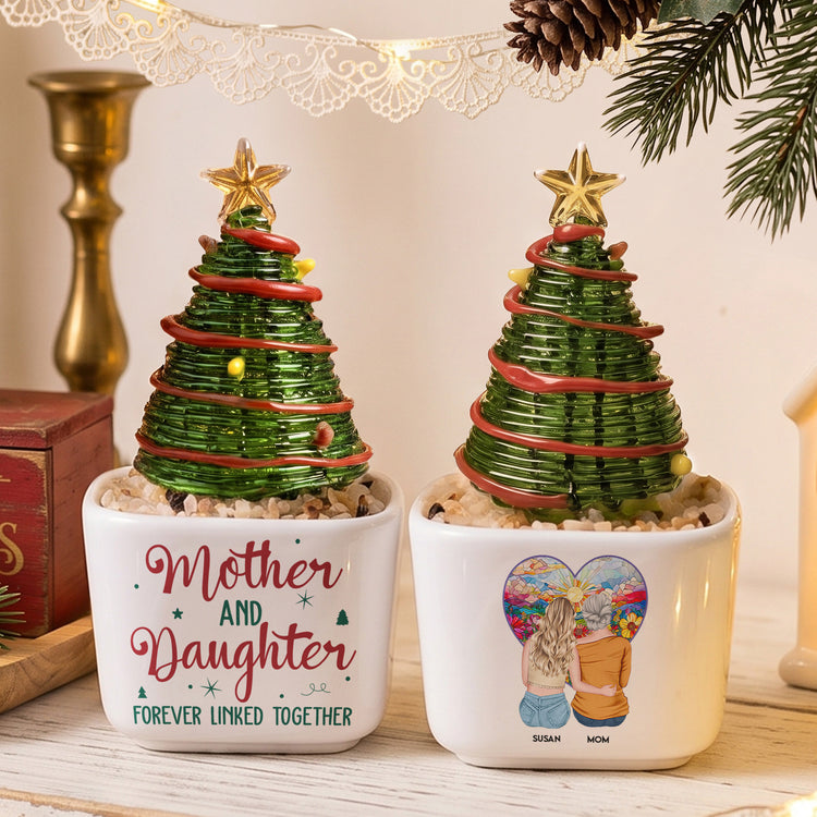 Mother-&-Daughter-Linked-Together-Personalized-Plant-Pot-1