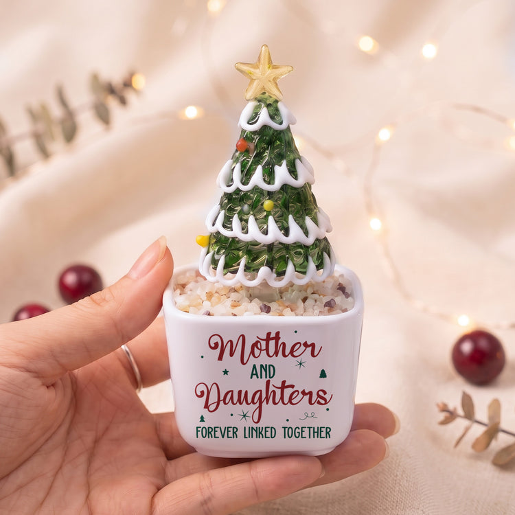 Mother-&-Daughter-Linked-Together-Personalized-Plant-Pot-3