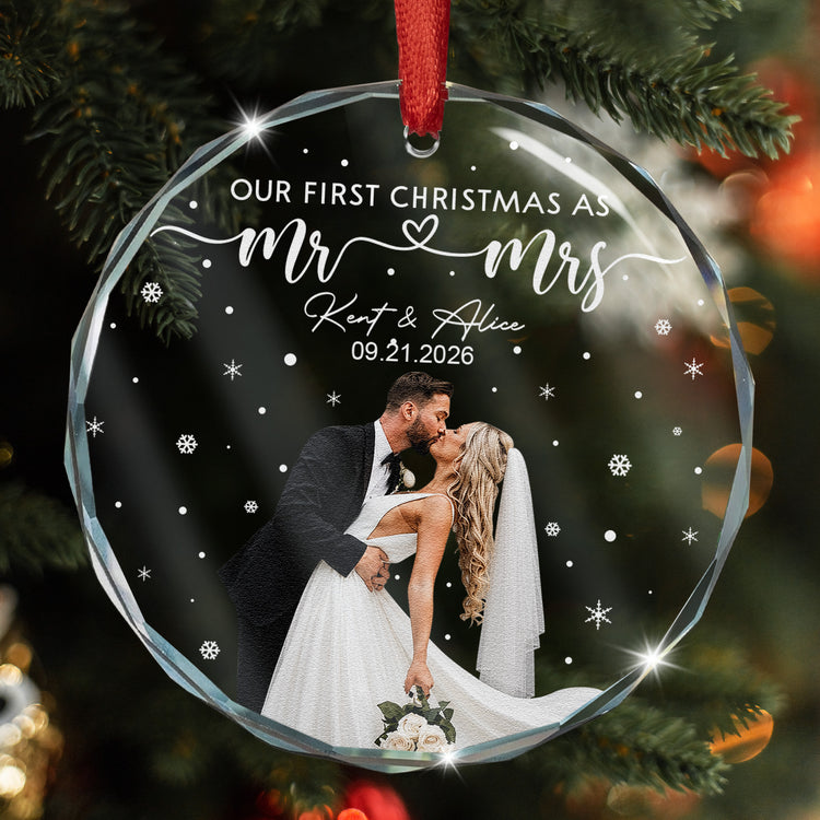 Our-First-Christmas-As-Mr-&-Mrs-Custom-Newlywed-Couple-Photo-Personalized-Ornament-4