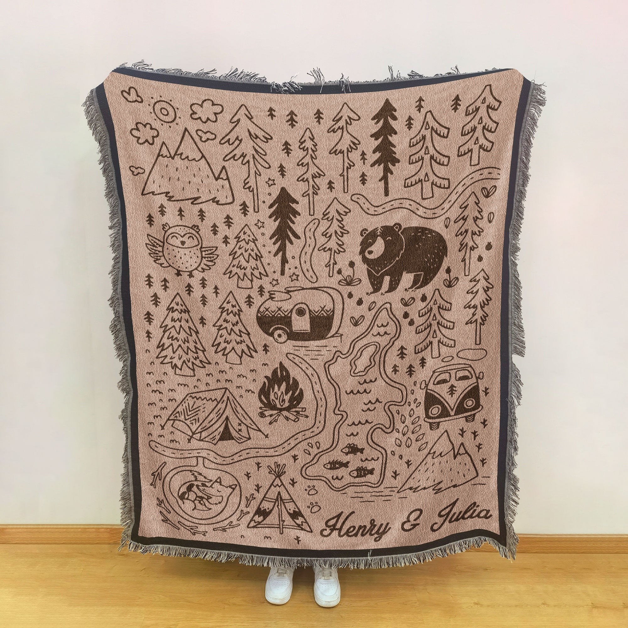 Outdoorsy-Couple-Gift-For-Nature-Lover,-Campers-Personalized-Blanket-6