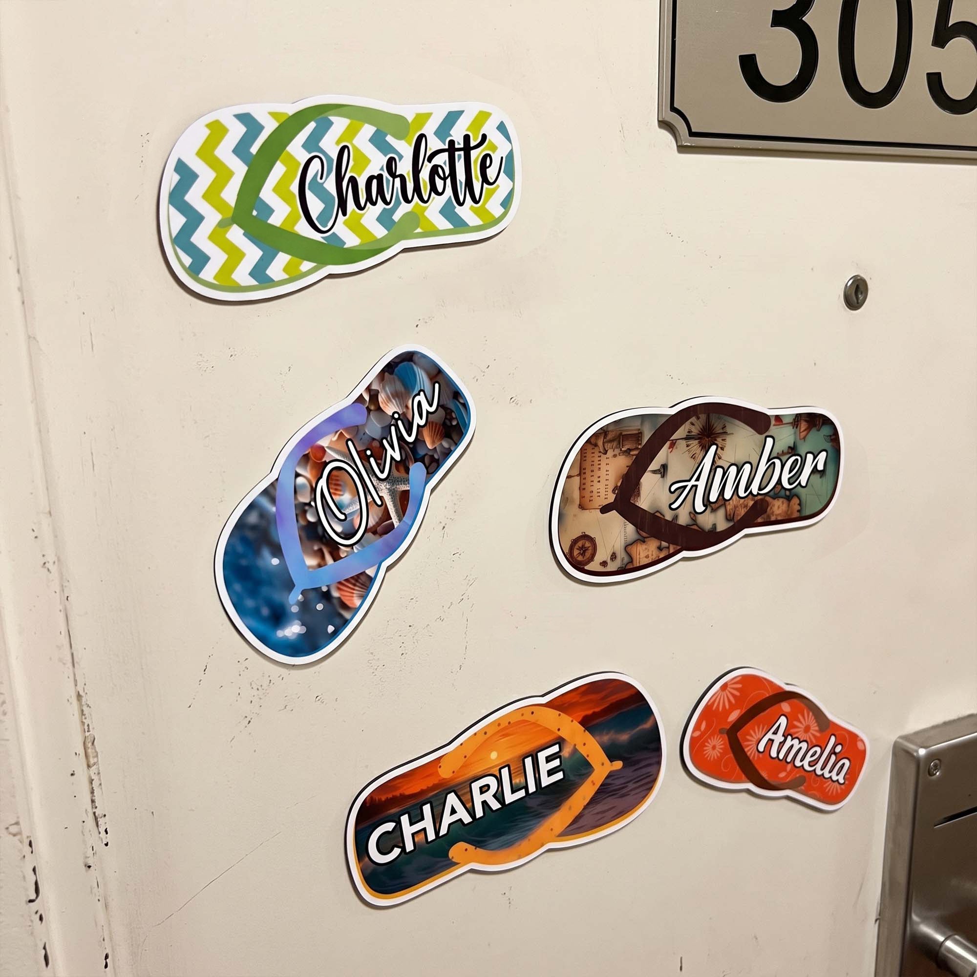 Summer-Flip-Flops-Cruise-Door-Signs-Stateroom-Decor-Cruising-Family-Vacation,-Girls-Trip-Personalized-Magnet-3