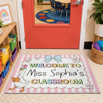 Teacher Goose Classroom Welcome - Personalized Doormat